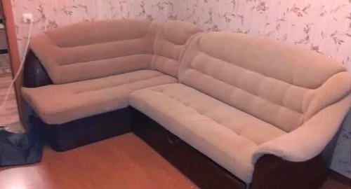 Перетяжка углового дивана. Авиамоторная