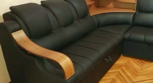 Перетяжка кожаного дивана. Авиамоторная